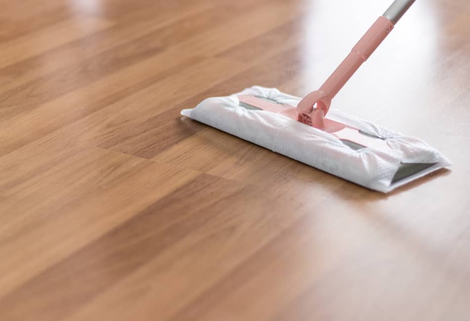 how to keep laminate floors dust free